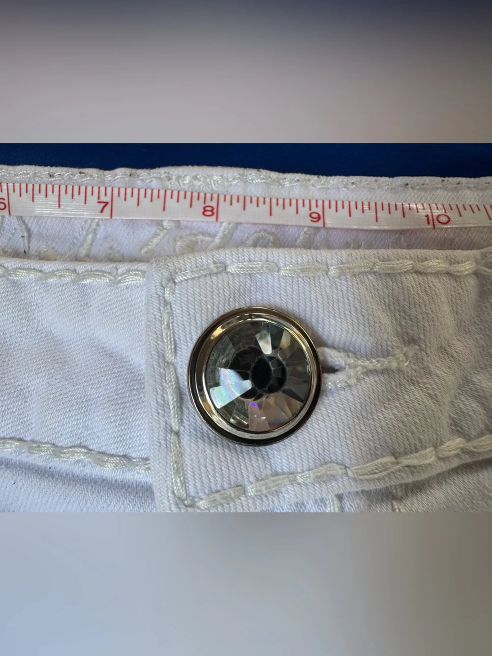 La Idol White Women's Denim Shorts
